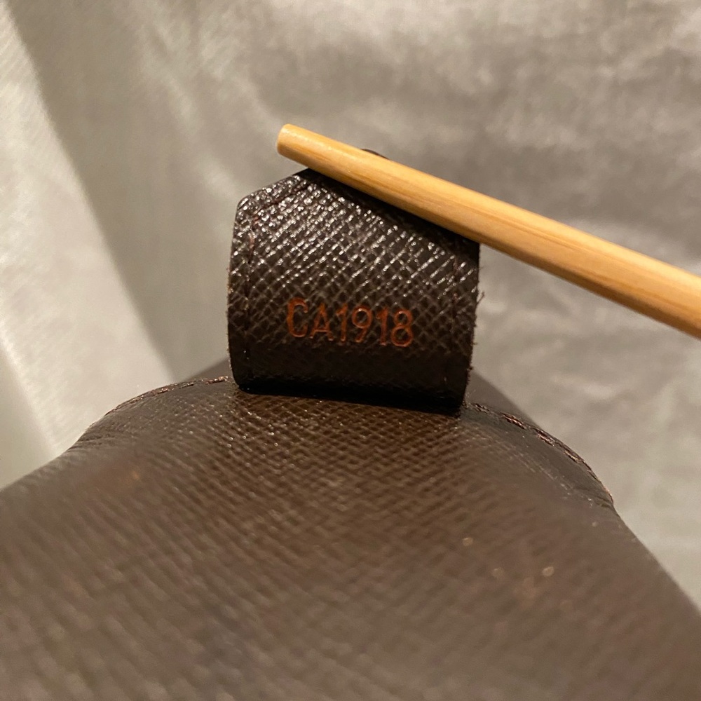 Louis Vuitton Damier Clutch/Pouch - Picture 6 of 16